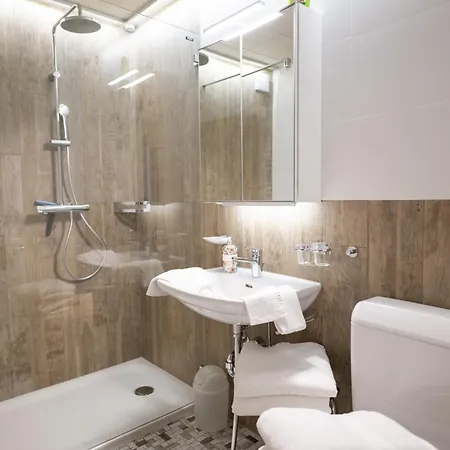 True 7 * Scuol