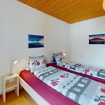 Trü 7 *